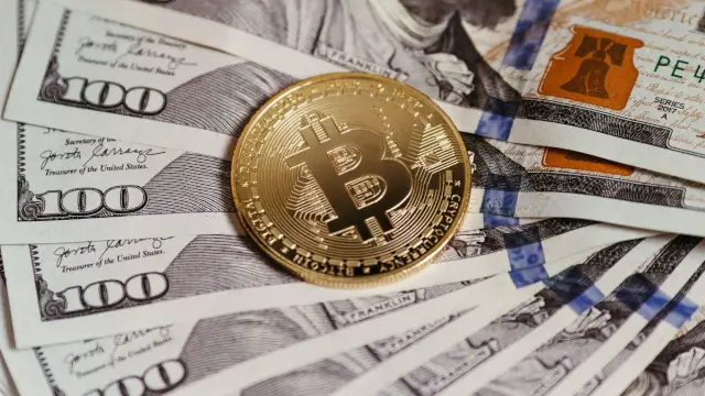 Trump Crypto Income: $1.4 Billion From Ventures Disclosed