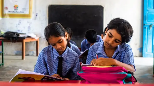 Top 7 Free AI Tools to Crack JEE, NEET & SSC in India 2026: The SATHEE & NotebookLM Strategy