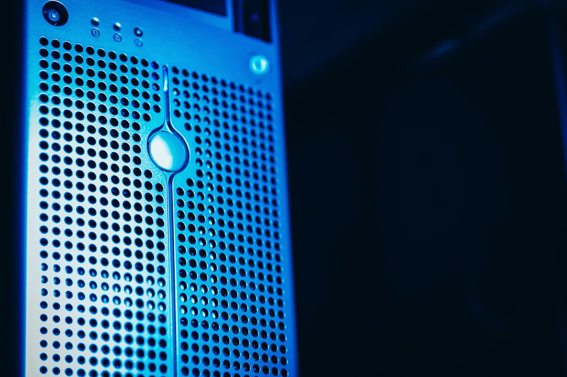 Dell Stock Surges 33% on AI Server Demand
