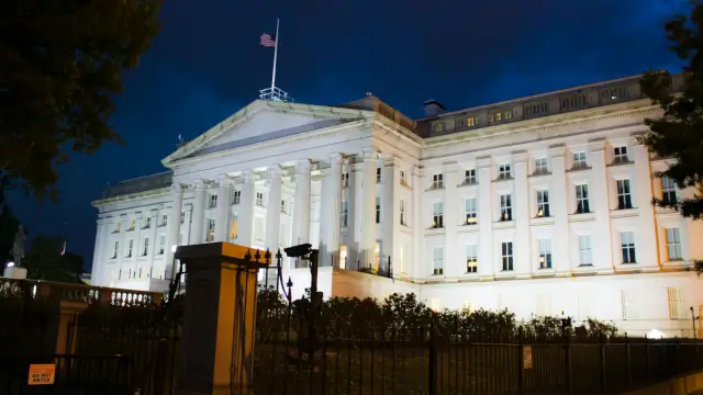 US National Debt at $39.5 Trillion: How America Hit a $1T Interest Bill, Why DOGE Failed, and What It Means for Your Wallet in 2026