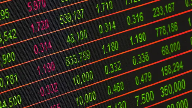 Nasdaq Crash June 2026: AI Stocks Tumble 4%, Fed Rate Hike Fears — What Investors Must Know