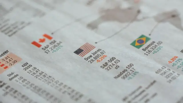 Dow Surges 900 Points: Trump Cancels Iran Strikes, Signals Peace Deal Near