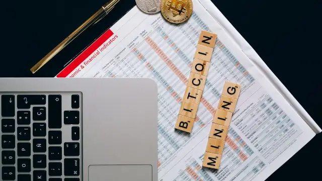 Bitdeer Sells 3,231 BTC Worth $205M: Miner Pivots to AI Data Centers