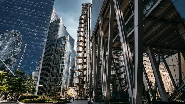 Lloyds Bank Agentic AI Hiring: 300 Roles in 2026 Drive
