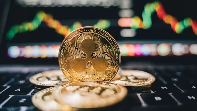 Ether XRP Dogecoin Lead Crypto Selloff: Tech Stocks Tumble Drag Altcoins Down